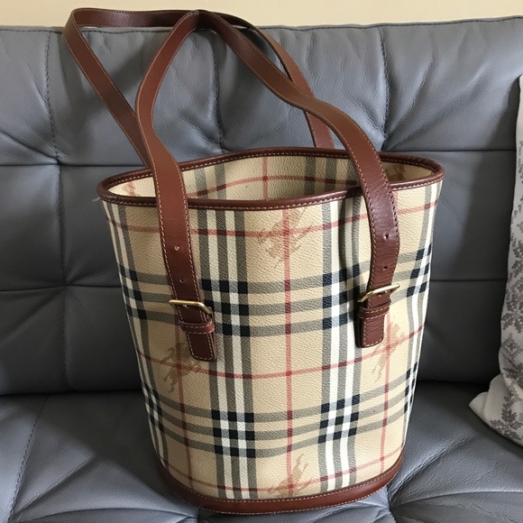 vintage burberry bucket bag